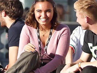 Big tits teen enjoying the sun 