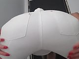 Sexy farts in white jeans