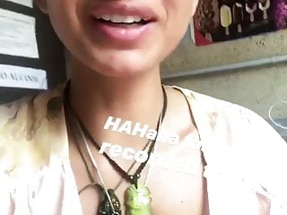 Model has no clue of her exposed cleavage