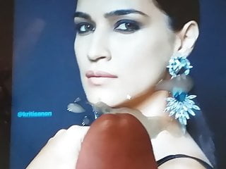 Cum tribute to Kriti Sanon(1)