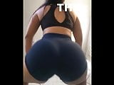 Gostosa com bunda muito grande 