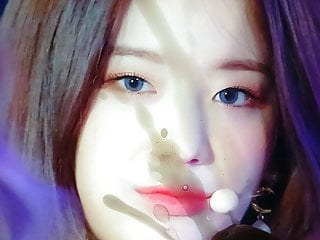 Fromis 9 Gyuri cumtribute