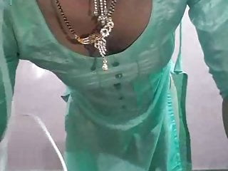 hot and sexy smoky punjabi girl gurmit kour