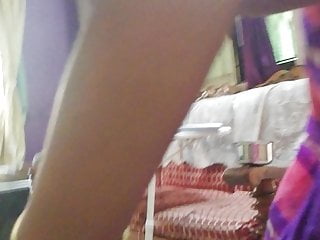 Navel and boobs show by malathi aunty